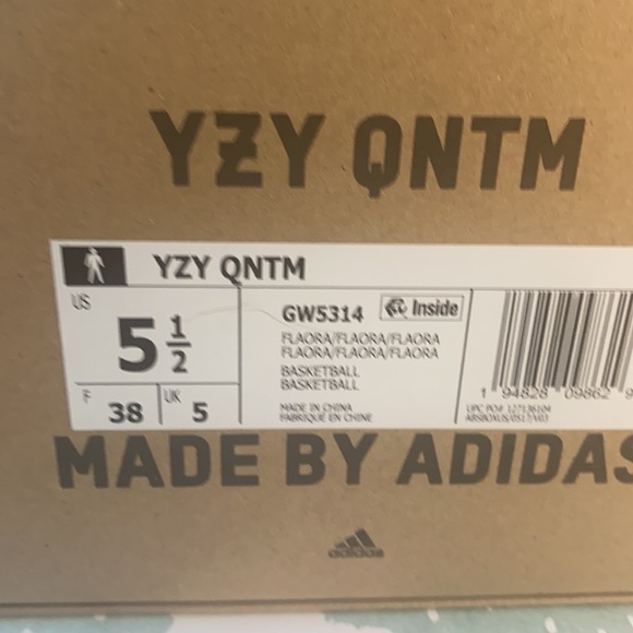 Yeezy QNTM - Picture 11 of 12